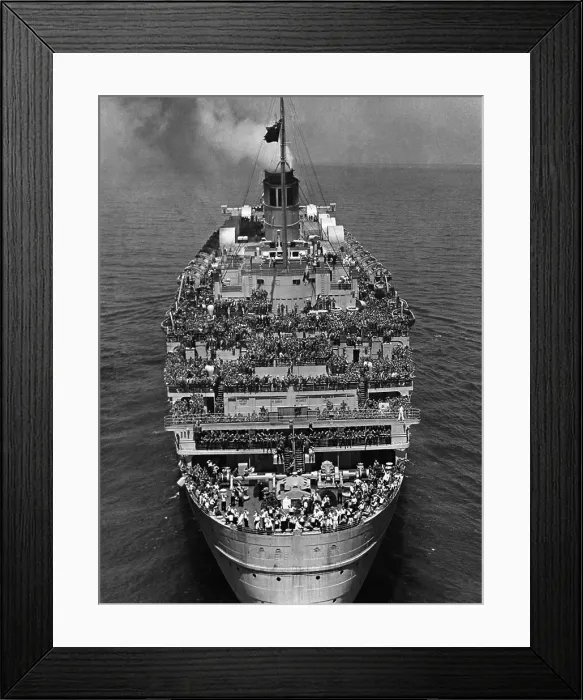 Framed Print : Aerial View of Queen Mary Arriving with Troops Framed Print : Aerial View of Queen Mary Arriving with Troops
