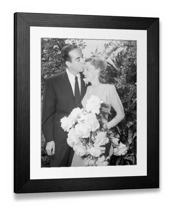 Framed Print : Vincente Minnelli Kisses Bride Judy Garland's Head