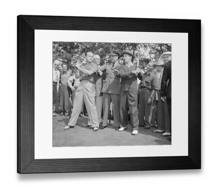 Framed Print : Bing Crosby, Bob Hope and Jack Dempsey Framed Print : Bing Crosby, Bob Hope and Jack Dempsey