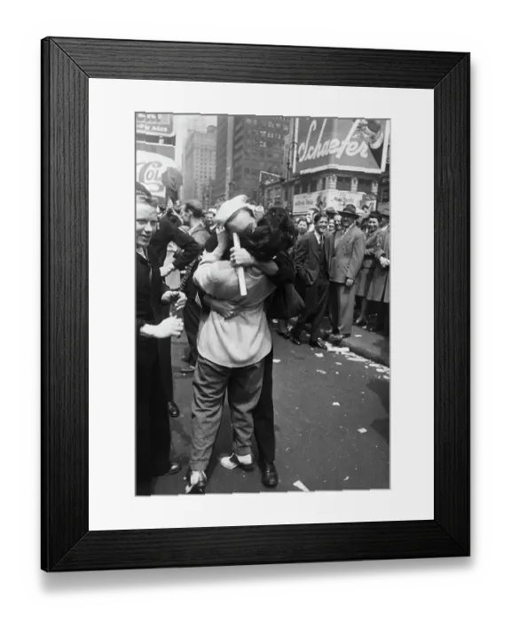 Framed Print : Sailor Kissing Woman on V-E Day, 1945 Framed Print : Sailor Kissing Woman on V-E Day, 1945