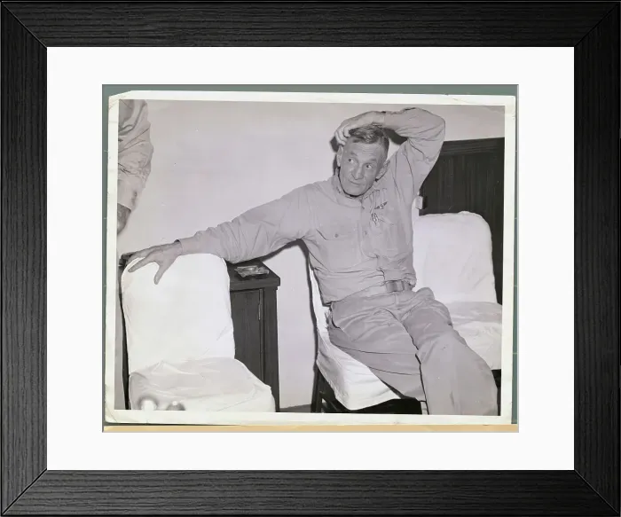 Framed Print : Portrait of Johns McCain