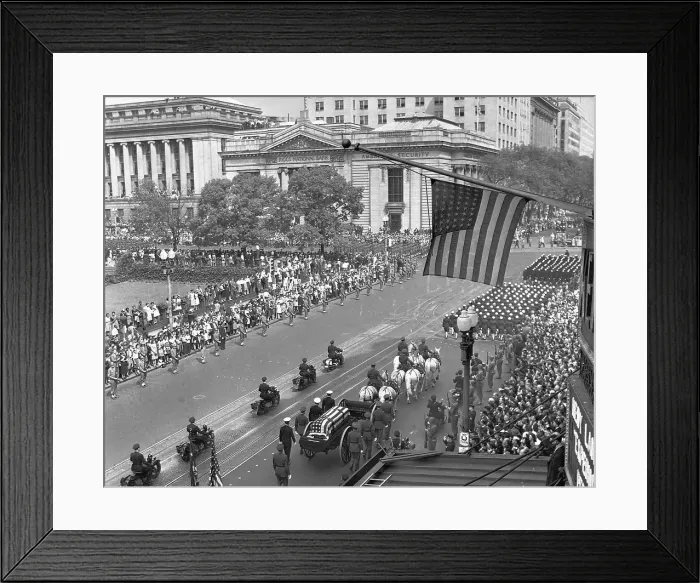 Framed Print : Franklin Delano Roosevelt Funeral Procession Framed Print : Franklin Delano Roosevelt Funeral Procession