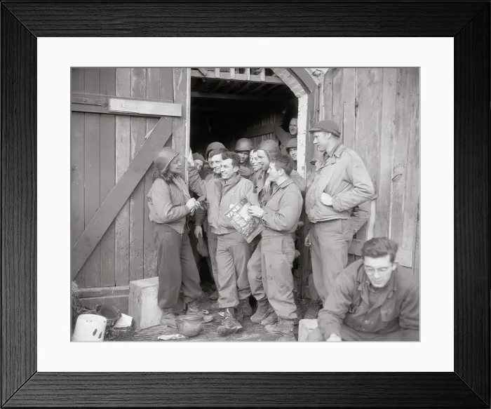 Framed Print : Ann Stringer Interviewing Soldiers Framed Print : Ann Stringer Interviewing Soldiers