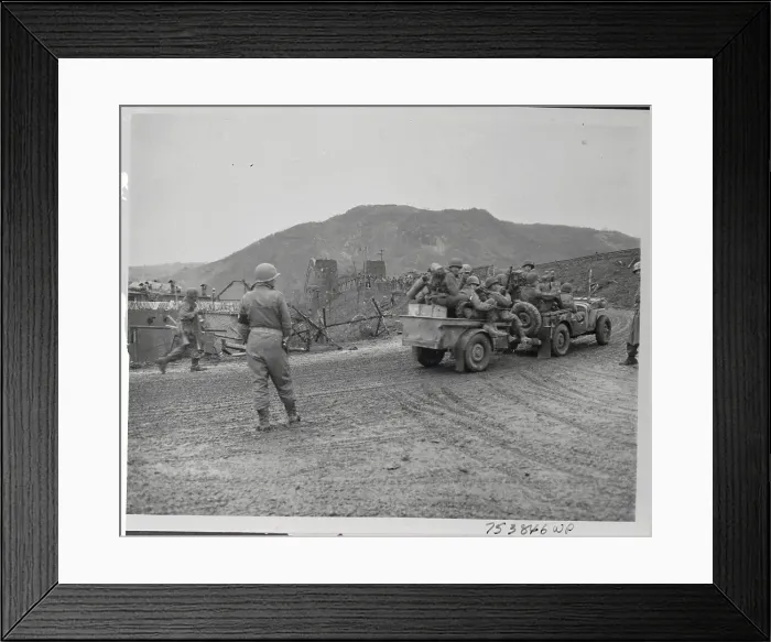 Framed Print : Soldiers on Bridge Framed Print : Soldiers on Bridge