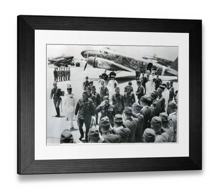Framed Print : Japanese Officials Greeted In Manila