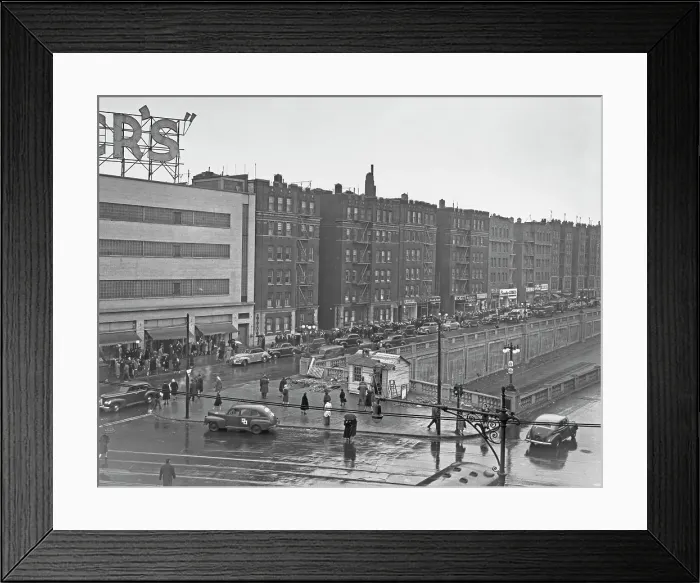 Framed Print : Shoppers Queue Outside Alexander's, NYC Framed Print : Shoppers Queue Outside Alexander's, NYC