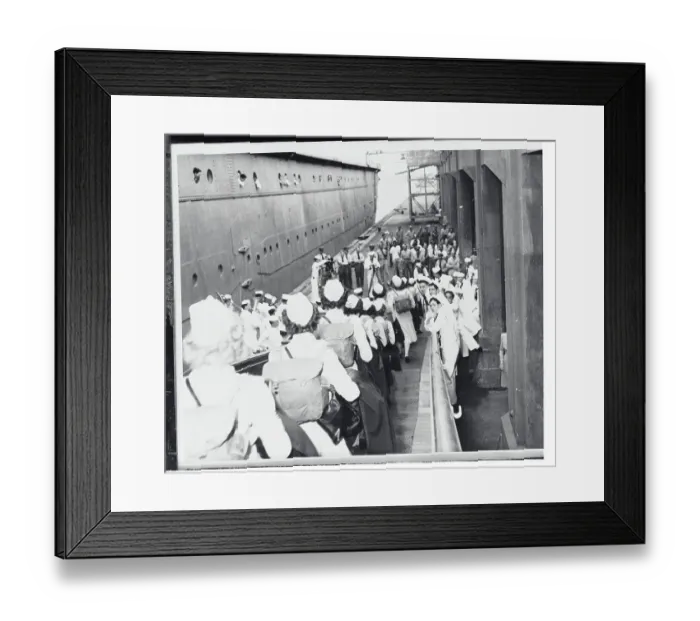 Framed Print : Waves Reporting for Duty Framed Print : Waves Reporting for Duty