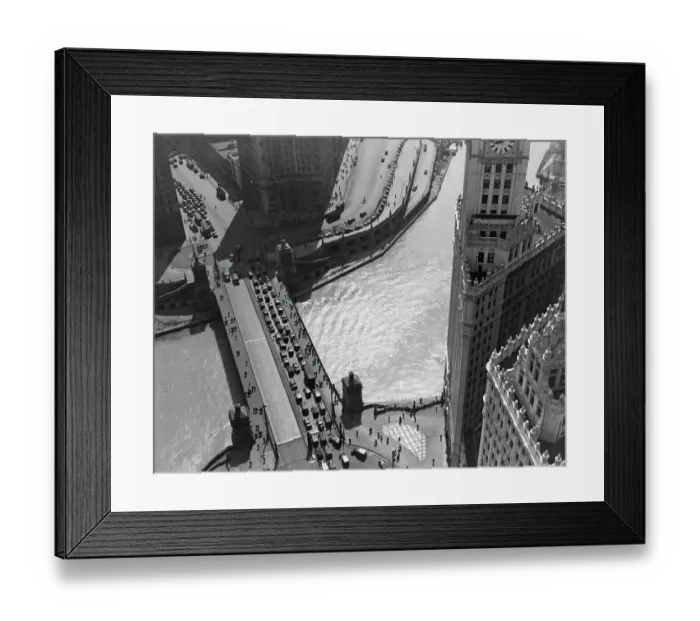 Framed Print : Michigan Avenue Bridge Over The Chicago River Framed Print : Michigan Avenue Bridge Over The Chicago River