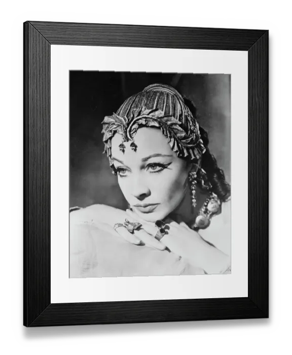 Framed Print : Vivien Leigh as Cleopatra Framed Print : Vivien Leigh as Cleopatra