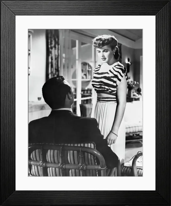 Framed Print : Ingrid Bergman, Cary Grant In Notorious Framed Print : Ingrid Bergman, Cary Grant In Notorious
