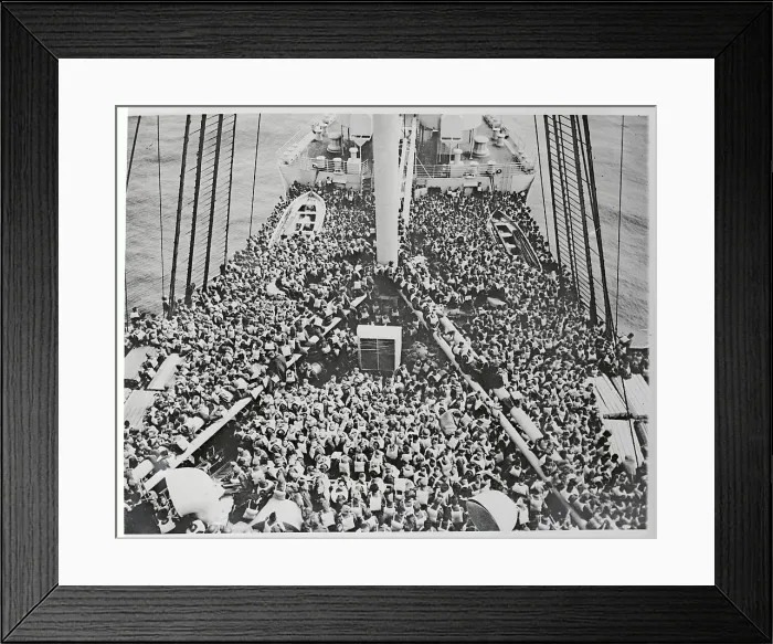 Framed Print : Allied Troops on the Queen Mary Framed Print : Allied Troops on the Queen Mary