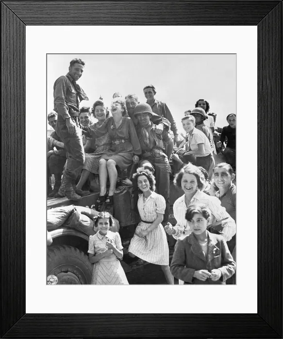 Framed Print : Parisians Greet Allied Troops