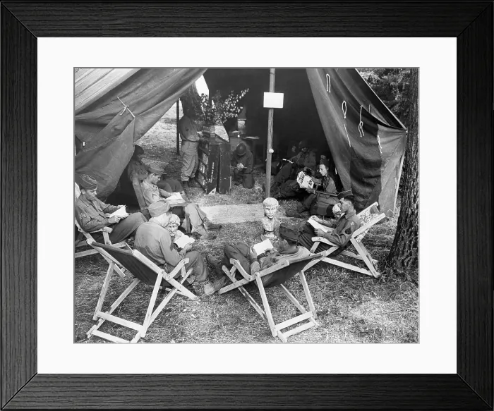 Framed Print : Soldiers Reading