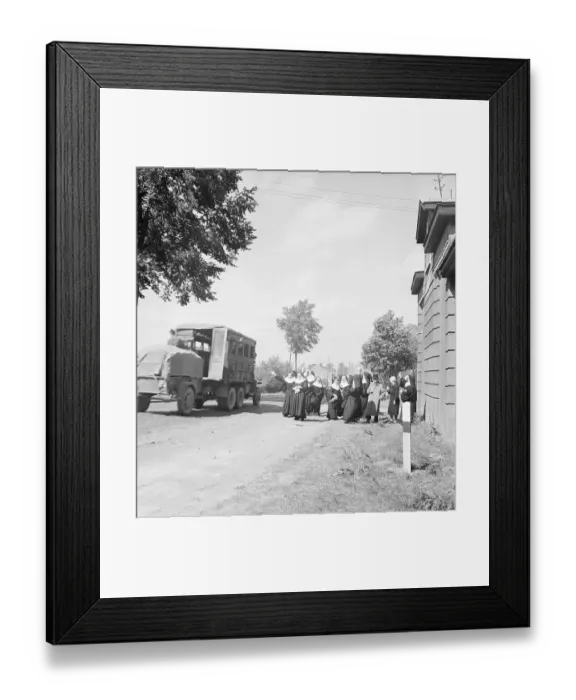 Framed Print : Nuns Welcoming Americans Soldiers to Belgium Framed Print : Nuns Welcoming Americans Soldiers to Belgium