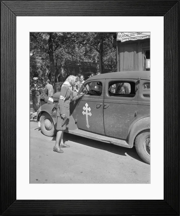 Framed Print : Pistol Packer Framed Print : Pistol Packer
