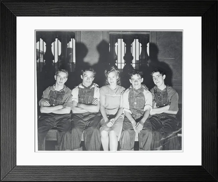 Framed Print : Youngsters at Station After Arrest for Kidnapping and Car Theft Framed Print : Youngsters at Station After Arrest for Kidnapping and Car Theft