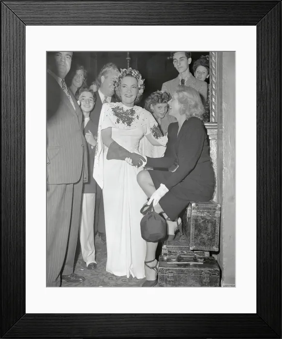 Framed Print : Camen Miranda with Marlene Dietrich