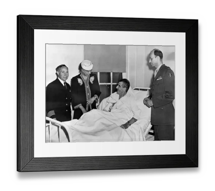 Framed Print : Eleanor Roosevelt Visiting Colonel Carlson at Naval Hospital Framed Print : Eleanor Roosevelt Visiting Colonel Carlson at Naval Hospital