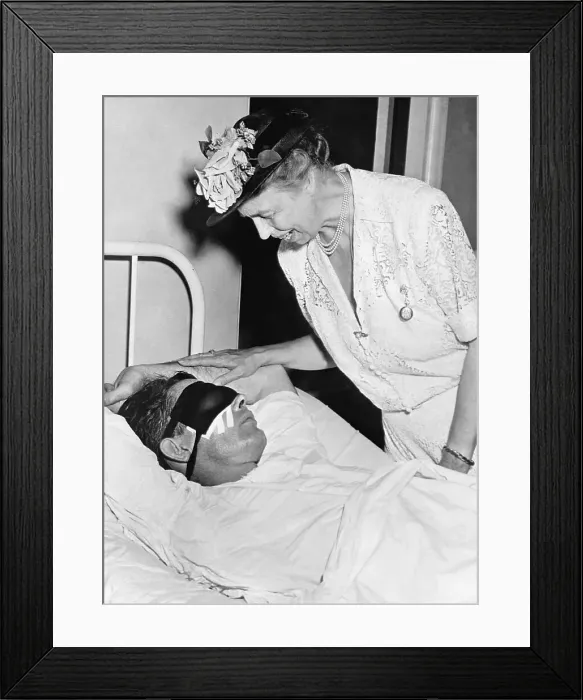Framed Print : Eleanor Roosevelt Visiting Wounded Soldier Framed Print : Eleanor Roosevelt Visiting Wounded Soldier