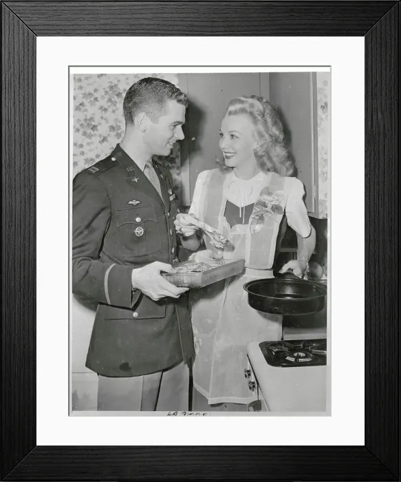 Framed Print : Carole Landis with Husband Thomas C Wallace Framed Print : Carole Landis with Husband Thomas C Wallace