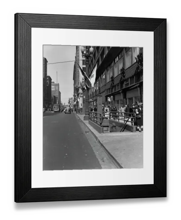 Framed Print : Chicago Station On The State Street Line, Chicago Framed Print : Chicago Station On The State Street Line, Chicago