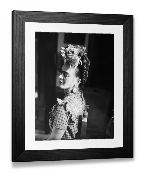 Framed Print : Artist Frida Kahlo