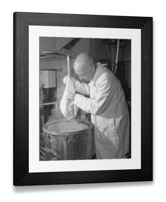 Framed Print : Birdseye Placing Carrots in Steamer Framed Print : Birdseye Placing Carrots in Steamer