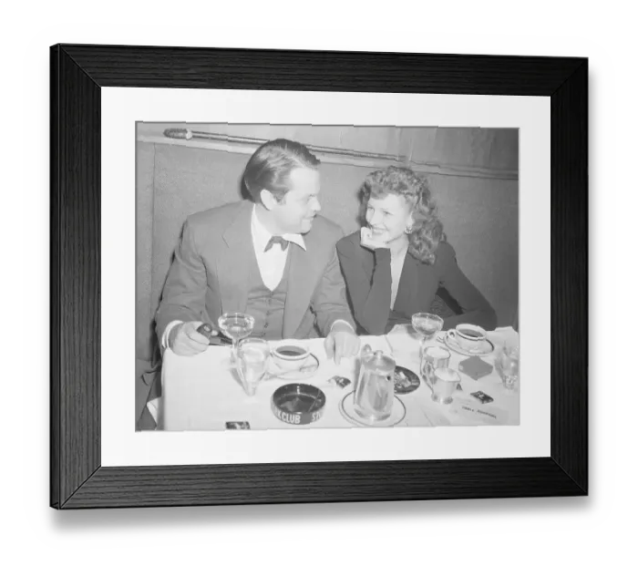 Framed Print : Rita Hayworth And Orson Welles Eating Framed Print : Rita Hayworth And Orson Welles Eating