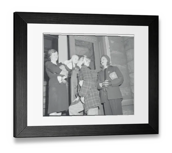 Framed Print : Mrs. Nonnie Andrews, Mrs. Imogene Jackson, Jesse Jackson, and Mrs. Nora Crick Framed Print : Mrs. Nonnie Andrews, Mrs. Imogene Jackson, Jesse Jackson, and Mrs. Nora Crick