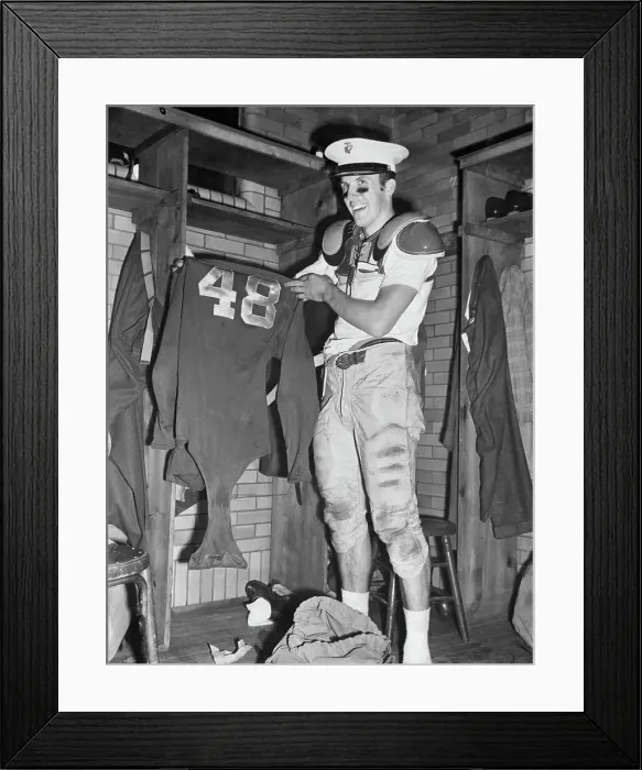 Framed Print : Notre Dame's Angelo Bertelli Framed Print : Notre Dame's Angelo Bertelli