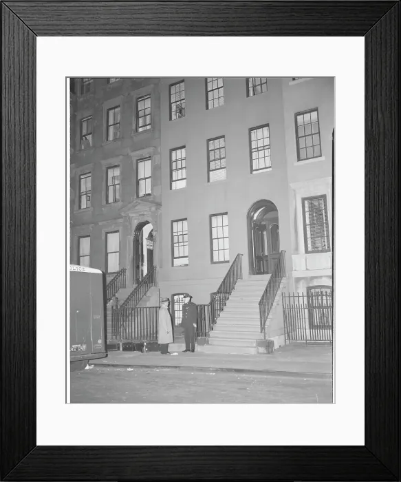 Framed Print : Exterior of Patricia Burton Lonergan's Home Framed Print : Exterior of Patricia Burton Lonergan's Home