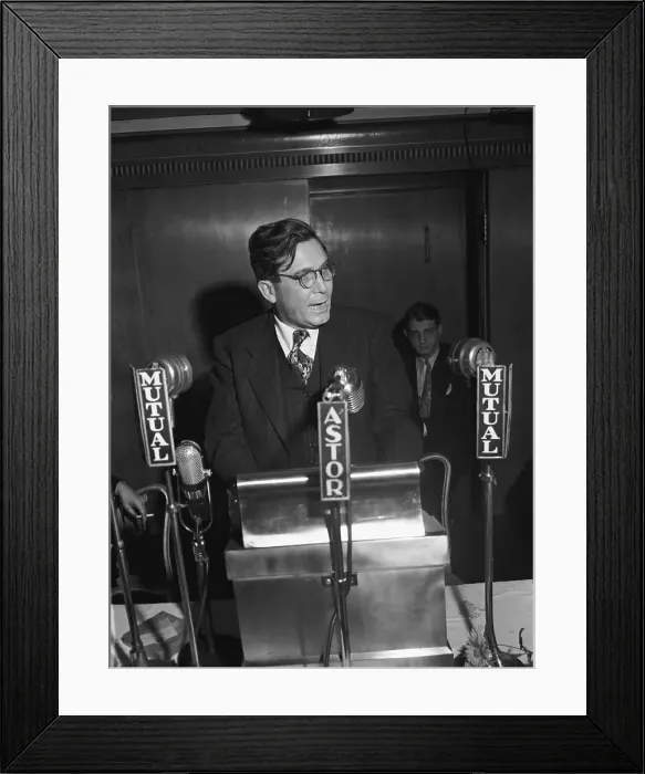 Framed Print : Wendell Willkie Speaking at Hotel Astor Framed Print : Wendell Willkie Speaking at Hotel Astor