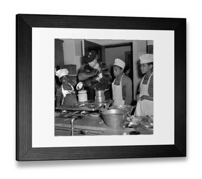 Framed Print : Eleanor Roosevelt at Colored Orphan's Asylum Framed Print : Eleanor Roosevelt at Colored Orphan's Asylum