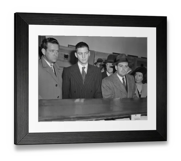 Framed Print : Murder Suspect Wayne Lonergan Being Booked in New York City Framed Print : Murder Suspect Wayne Lonergan Being Booked in New York City