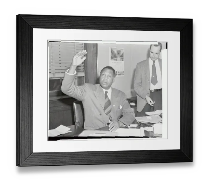 Framed Print : Paul Robeson Raising His Arm While Speaking to Press Framed Print : Paul Robeson Raising His Arm While Speaking to Press