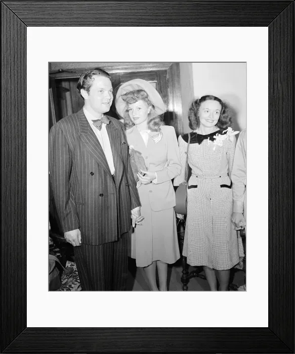 Framed Print : Orson Welles with Rita Hayworth Framed Print : Orson Welles with Rita Hayworth