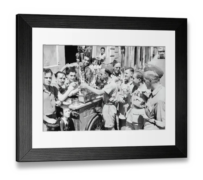 Framed Print : Soldiers Eating Ice Cream Framed Print : Soldiers Eating Ice Cream