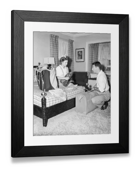 Framed Print : Barbara Stanwyck and Robert Taylor Framed Print : Barbara Stanwyck and Robert Taylor