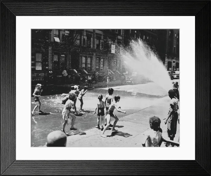 Framed Print : New York City Street Scene Framed Print : New York City Street Scene