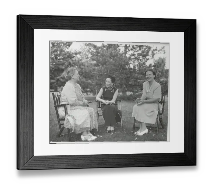 Framed Print : Queen Wilhelmina Chatting with Princess Juliana and Madame Chiang Framed Print : Queen Wilhelmina Chatting with Princess Juliana and Madame Chiang