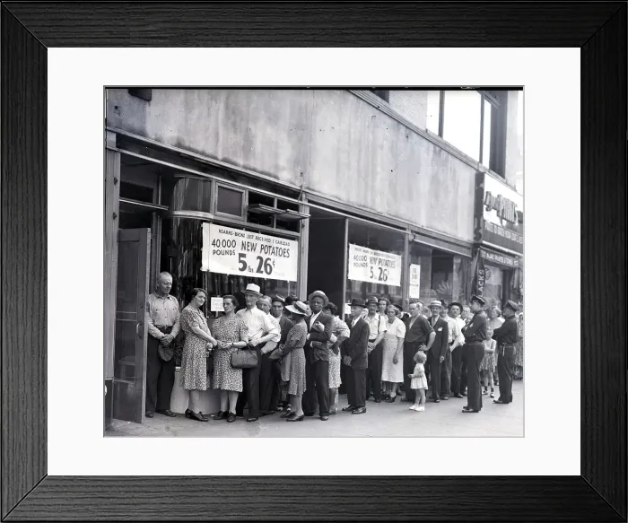 Framed Print : Potato Sale Line In The Bronx, 1943 Framed Print : Potato Sale Line In The Bronx, 1943
