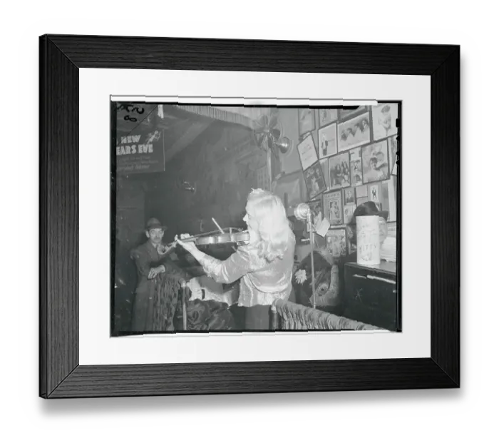 Framed Print : Woman Playing Violin at Nightclub Framed Print : Woman Playing Violin at Nightclub