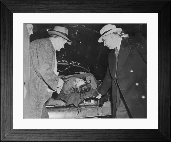 Framed Print : Detectives Viewing Body of Frank The Enforcer Nitti Framed Print : Detectives Viewing Body of Frank The Enforcer Nitti