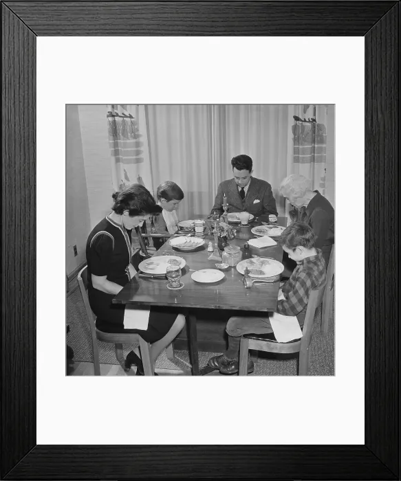 Framed Print : Family Saying Grace at Dinner Framed Print : Family Saying Grace at Dinner