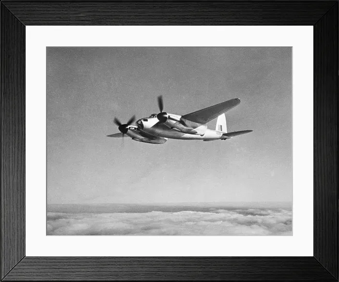 Framed Print : De Havilland Mosquito in Flight Framed Print : De Havilland Mosquito in Flight