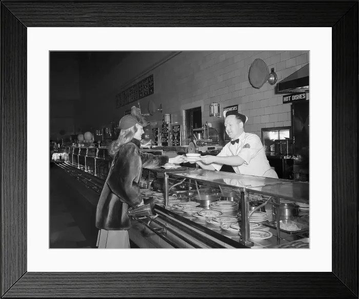 Framed Print : Veronica Lake Eating at a Cafeteria Framed Print : Veronica Lake Eating at a Cafeteria