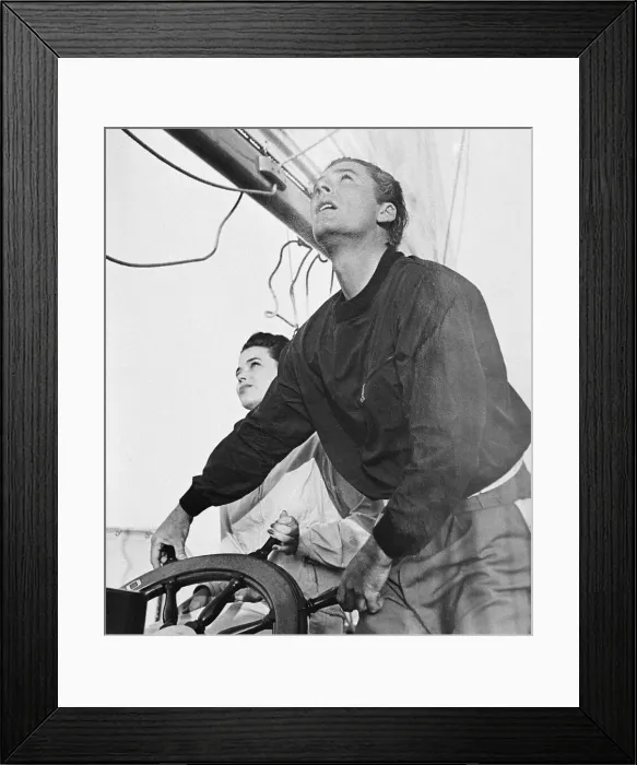 Framed Print : Peggy Satterlle and Errol Flynn in Yacht Framed Print : Peggy Satterlle and Errol Flynn in Yacht