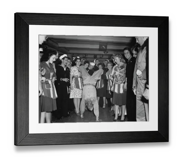 Framed Print : New York's Stage Door Canteen Framed Print : New York's Stage Door Canteen