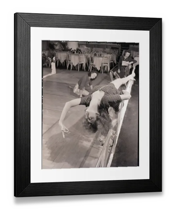 Framed Print : Copacabana Stars Stretch for Show