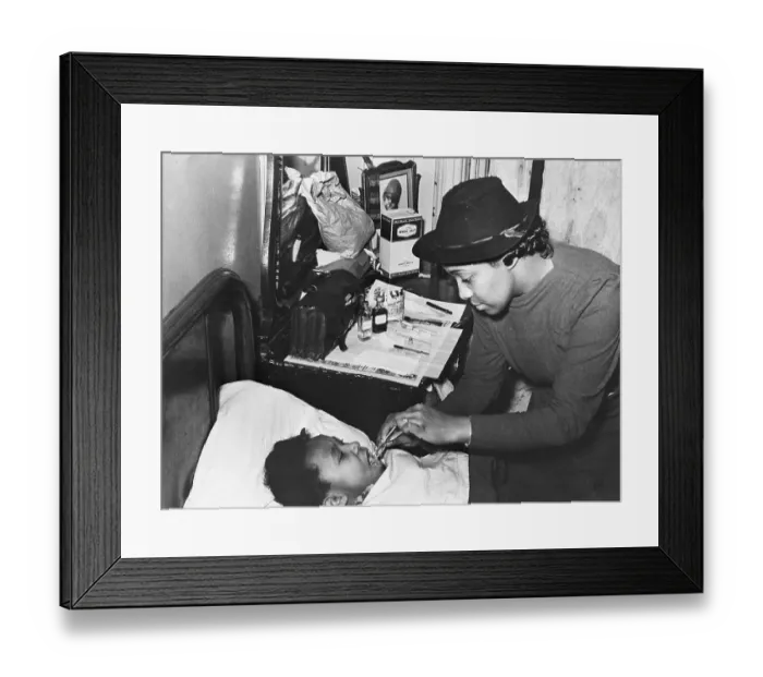 Framed Print : Black Nurse Examine'S Child'S Throat